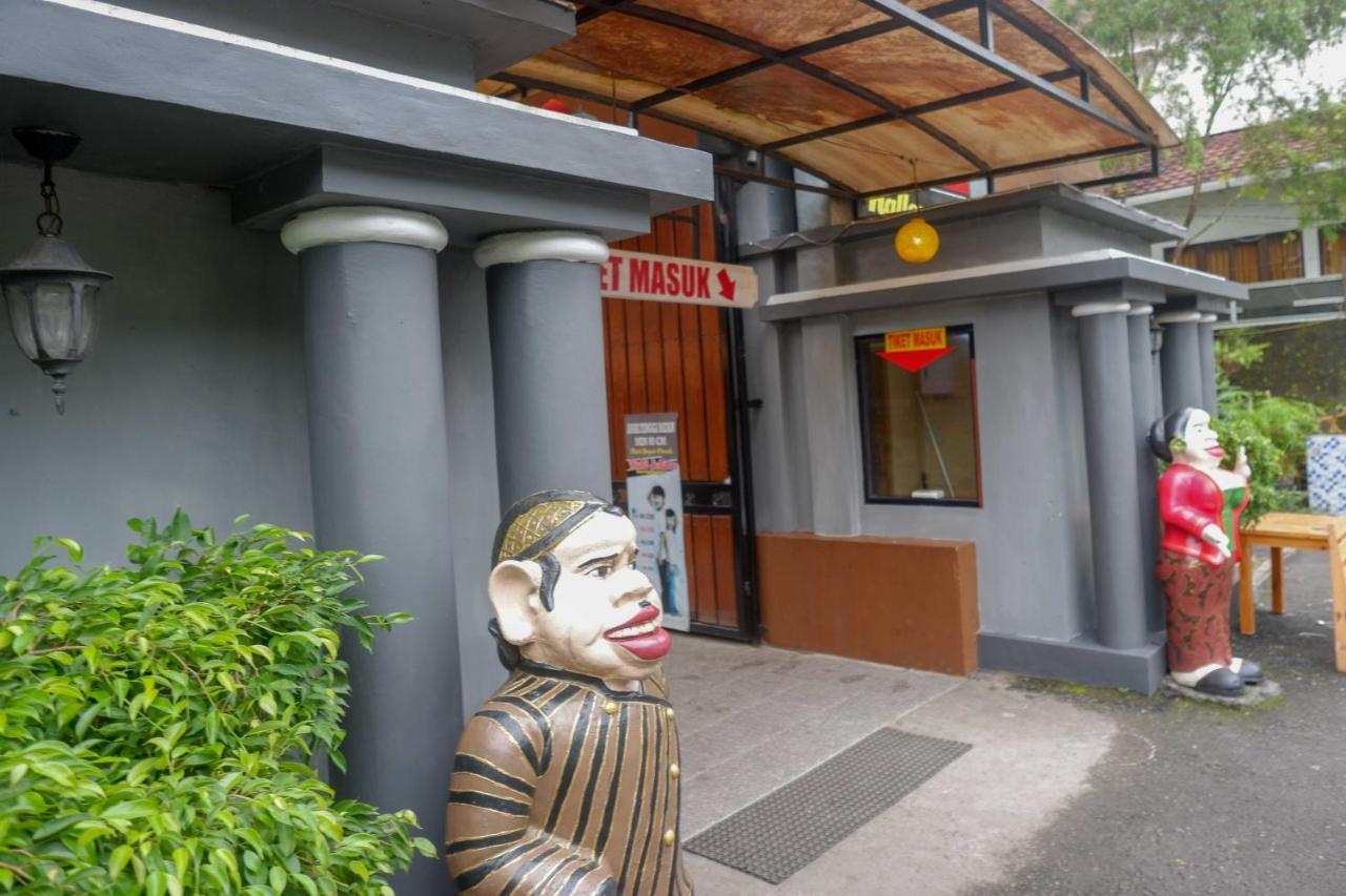Reddoorz Resort @ タワンマング エクステリア 写真
