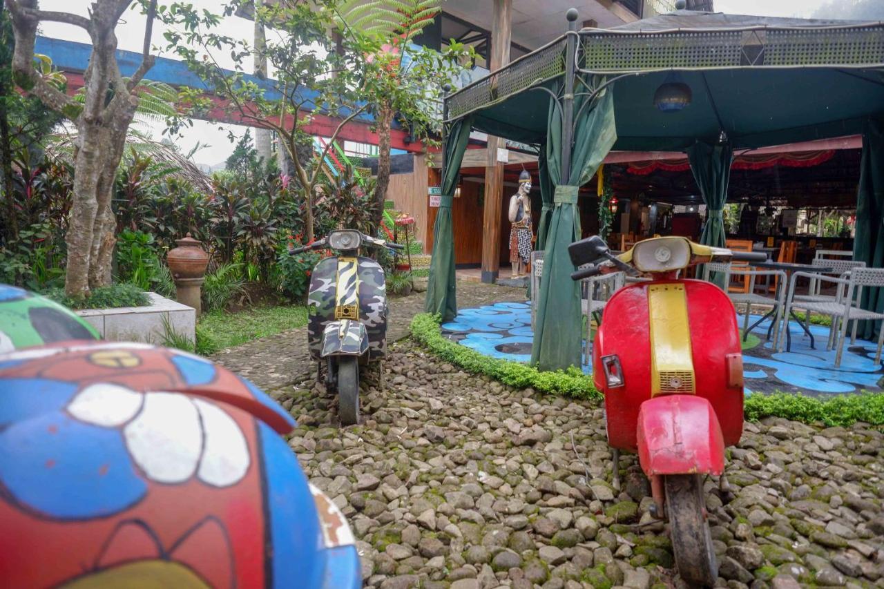 Reddoorz Resort @ タワンマング エクステリア 写真
