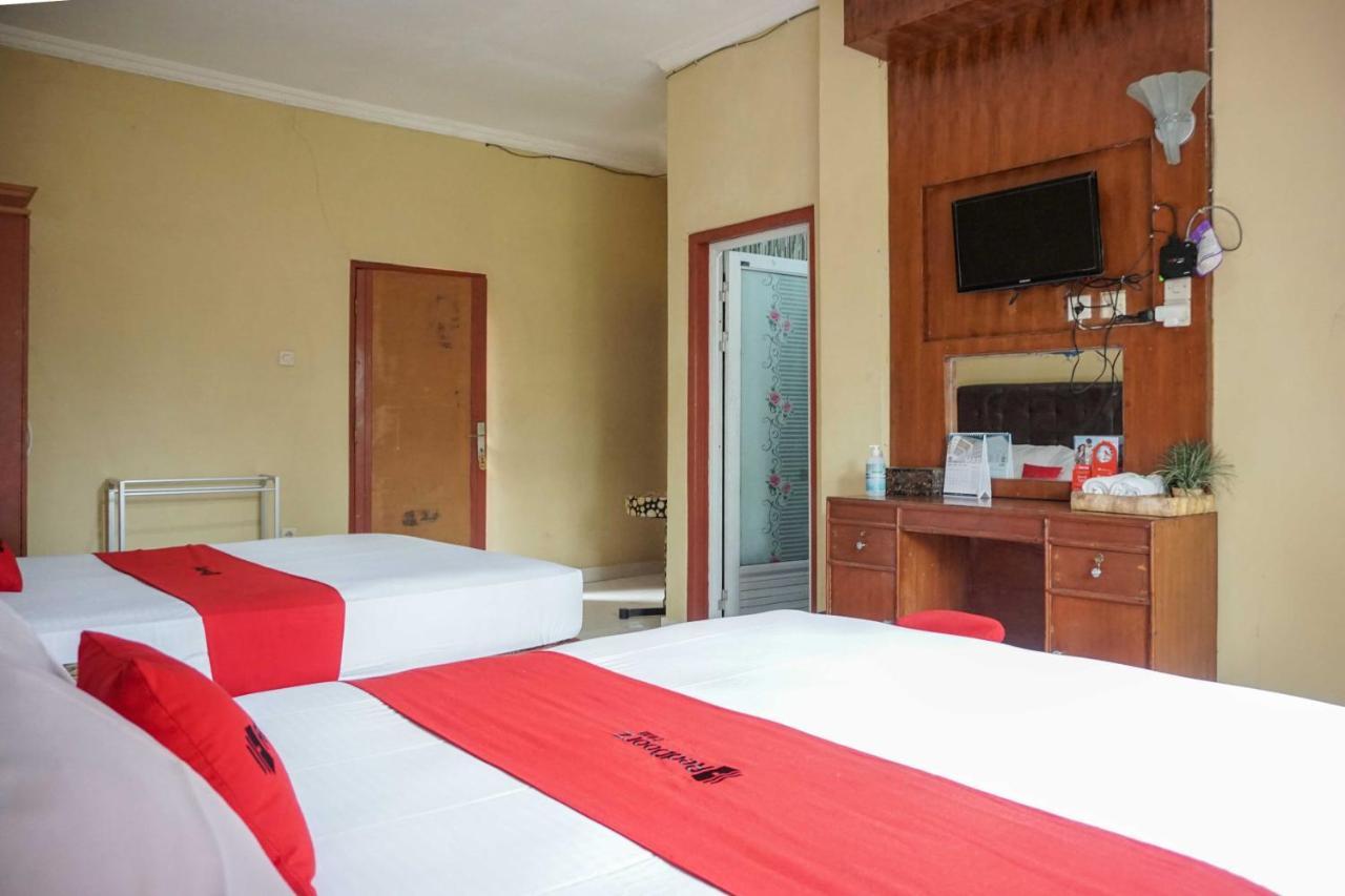 Reddoorz Resort @ タワンマング エクステリア 写真