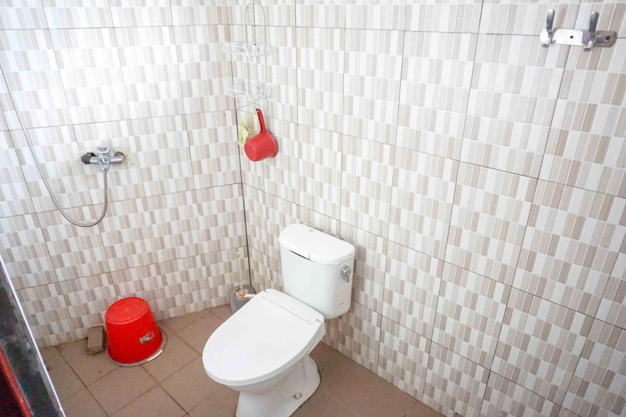 Reddoorz Resort @ タワンマング エクステリア 写真