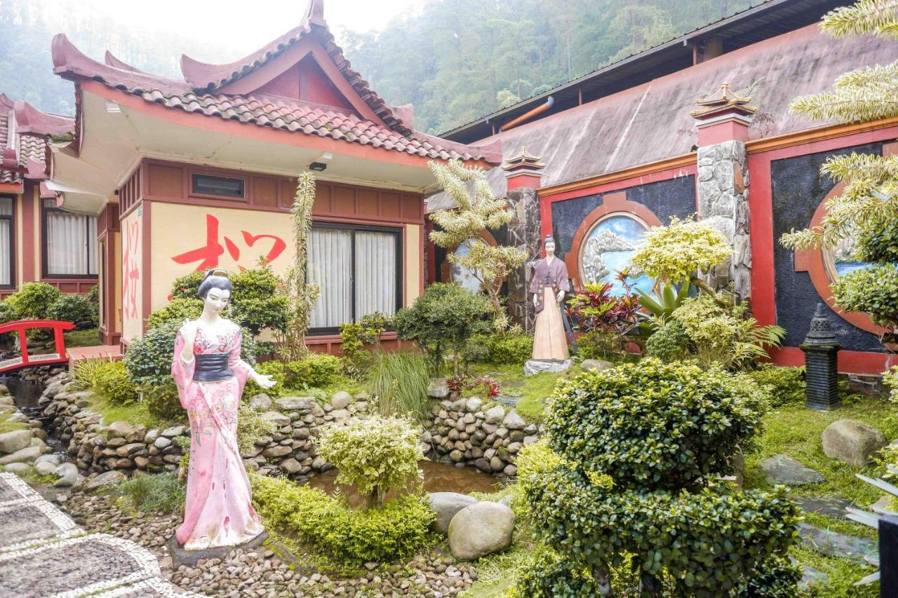 Reddoorz Resort @ タワンマング エクステリア 写真